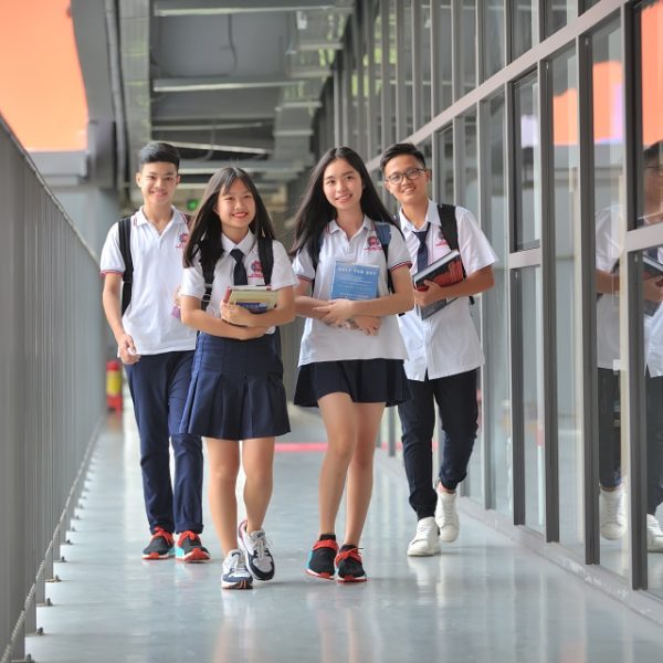 SNA Sai Gon South Campus students